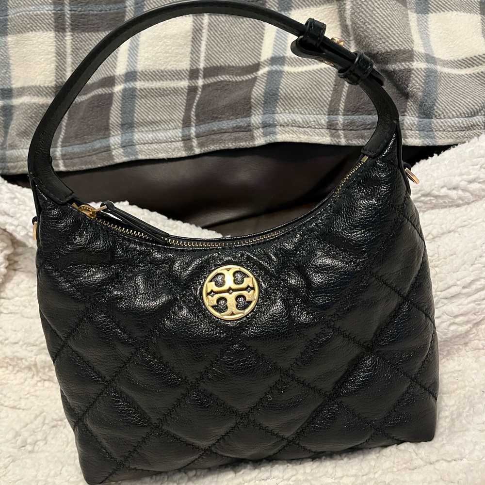Tory Burch shoulder handbag only used for about a week